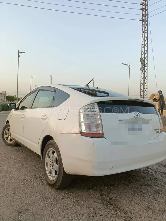 Toyota Prius 2010 for Sale in Bahawalpur Toyota Prius 2010 for Sale in Bahawalpur Image-7