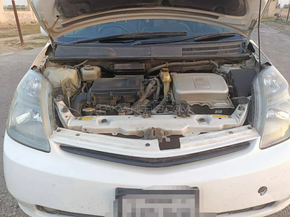 Toyota Prius 2010 for Sale in Bahawalpur Toyota Prius 2010 for Sale in Bahawalpur Image-5