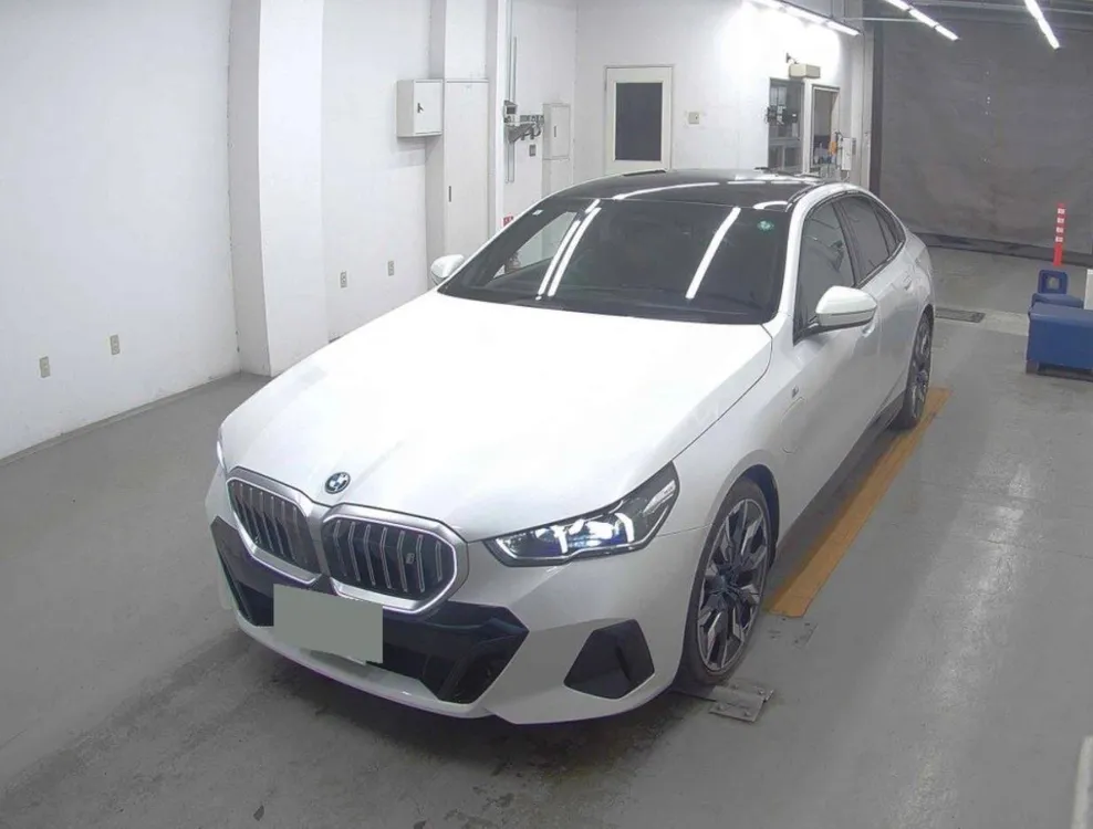 BMW i5 2023 for Sale in Lahore Image-1