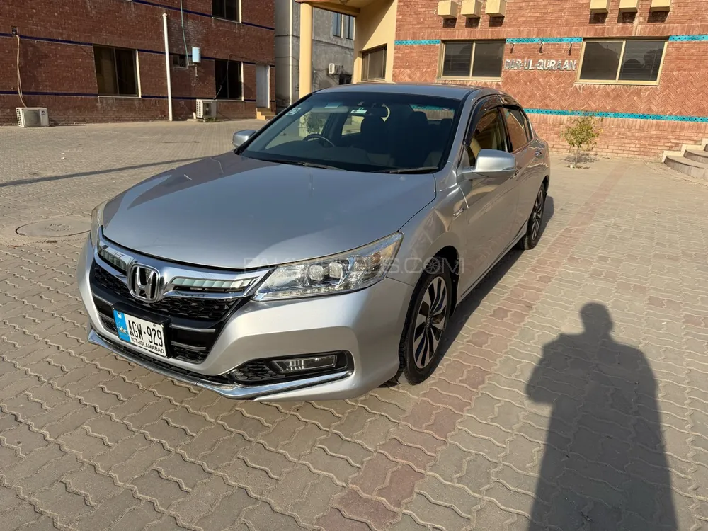 Honda Accord 2013 for Sale in Islamabad Image-1