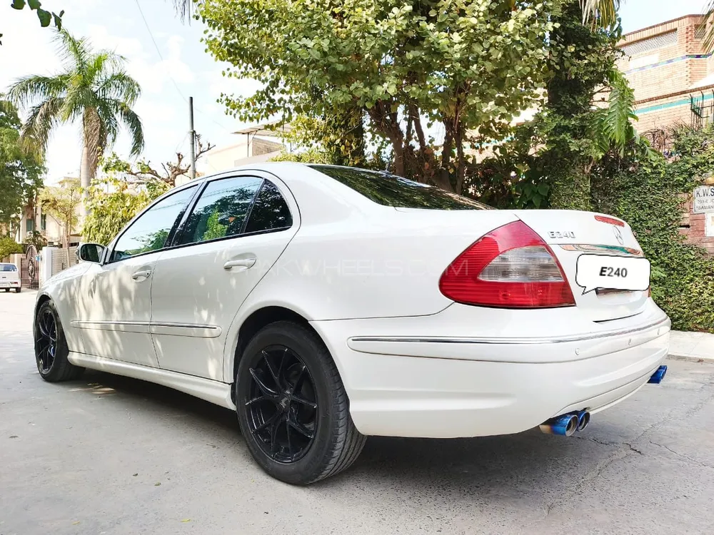 مرسڈیز بینز ای کلاس 2005 for Sale in لاہور مرسڈیز بینز ای کلاس 2005 for Sale in لاہور Image-9