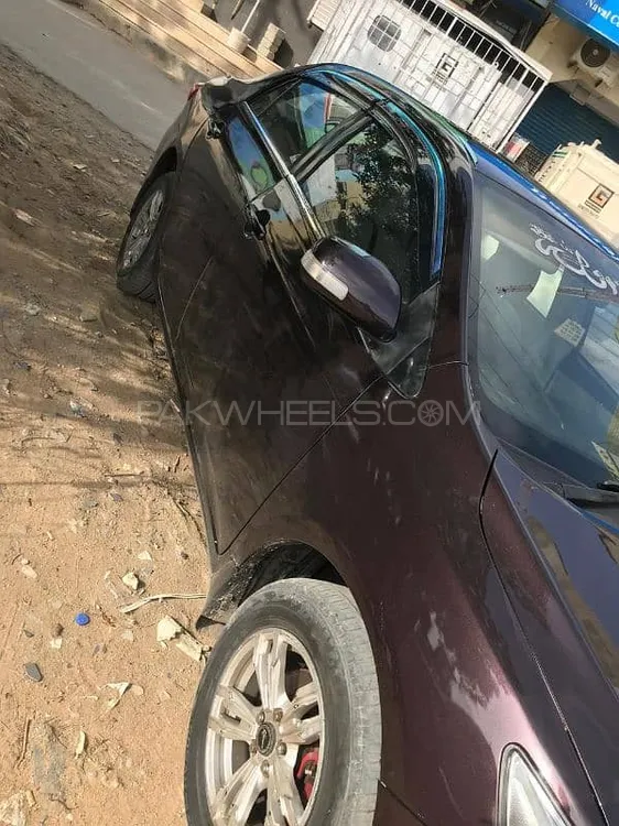 Toyota Corolla 2013 for Sale in Karachi Image-1