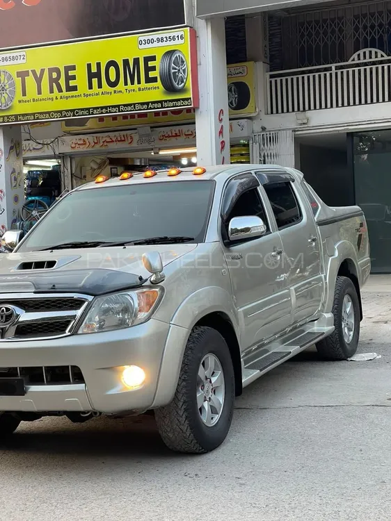 Toyota Hilux 2007 for Sale in Islamabad Image-1