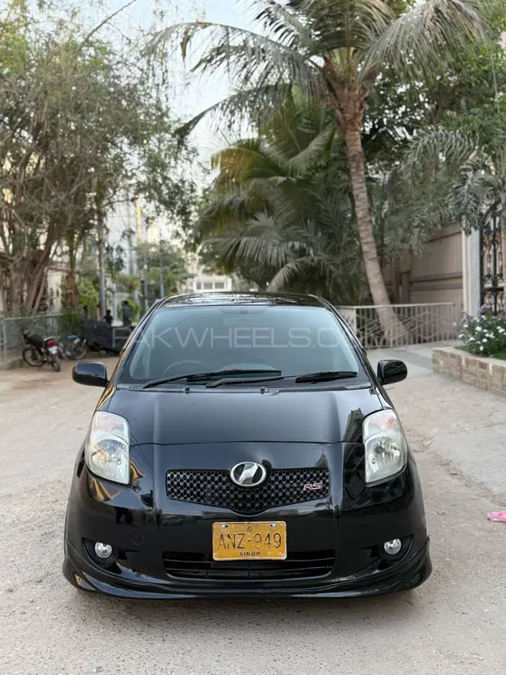 Toyota Vitz 2005 for Sale in Karachi Image-1