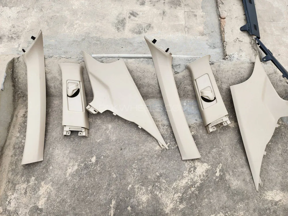 Grande Toyota Scuff plates panel Pitti 10 pieces for sale Image-1
