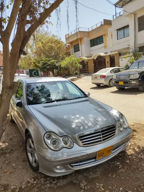 Mercedes Benz C Class 2006 for Sale in Karachi Image-1