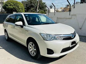 Toyota Corolla Fielder Hybrid G 2013 for Sale