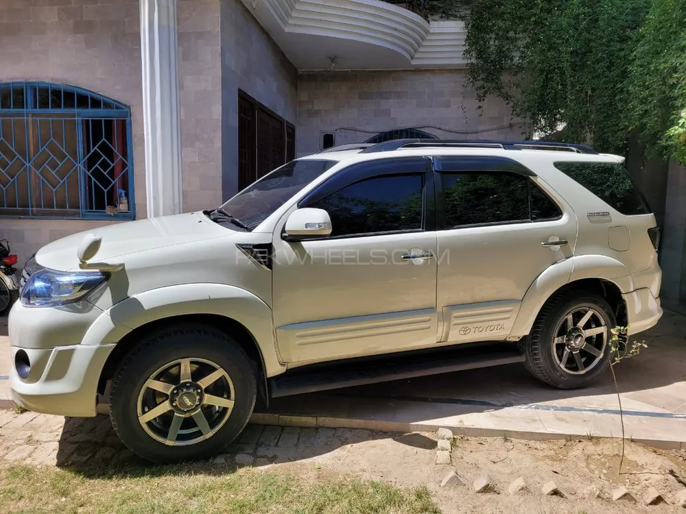 Toyota Fortuner 2014 for Sale in Quetta Image-1