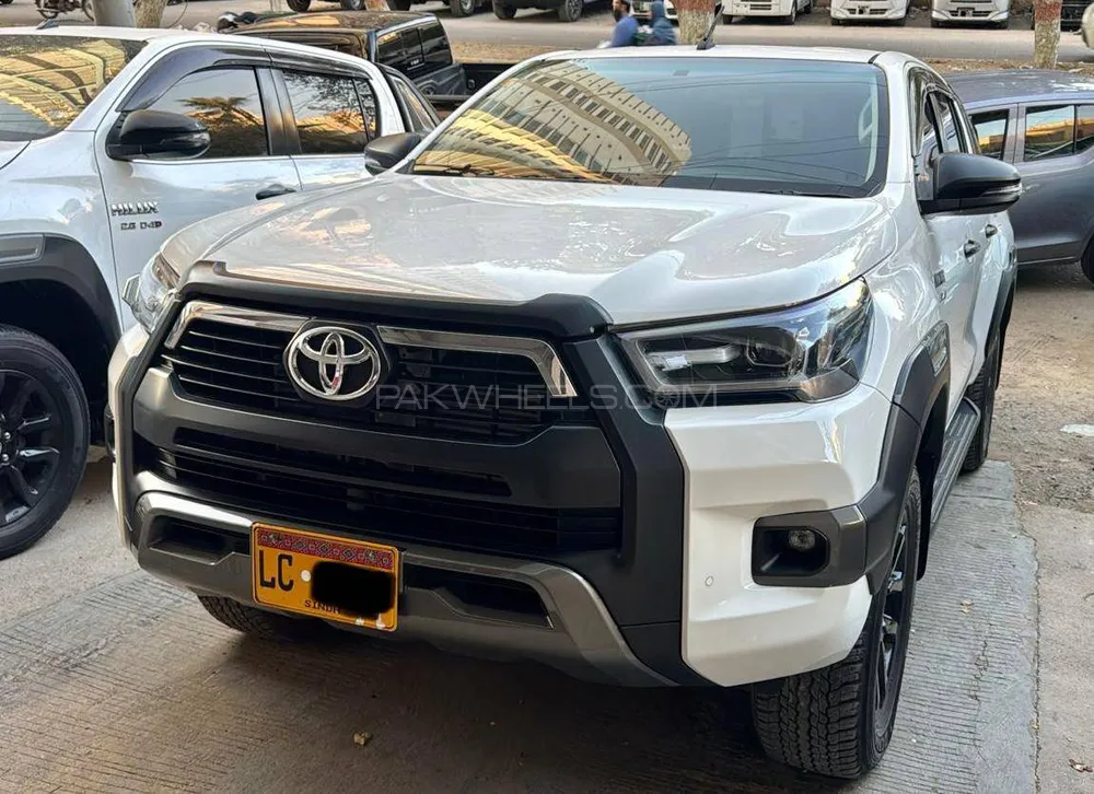 Toyota Hilux 2023 for Sale in Karachi Image-1