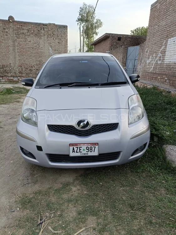 Toyota Vitz 2008 for Sale in Nowshera Image-1