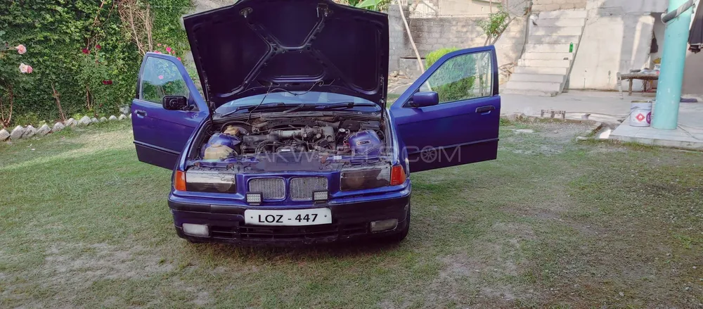 BMW 3 Series 1995 for Sale in Mardan Image-1