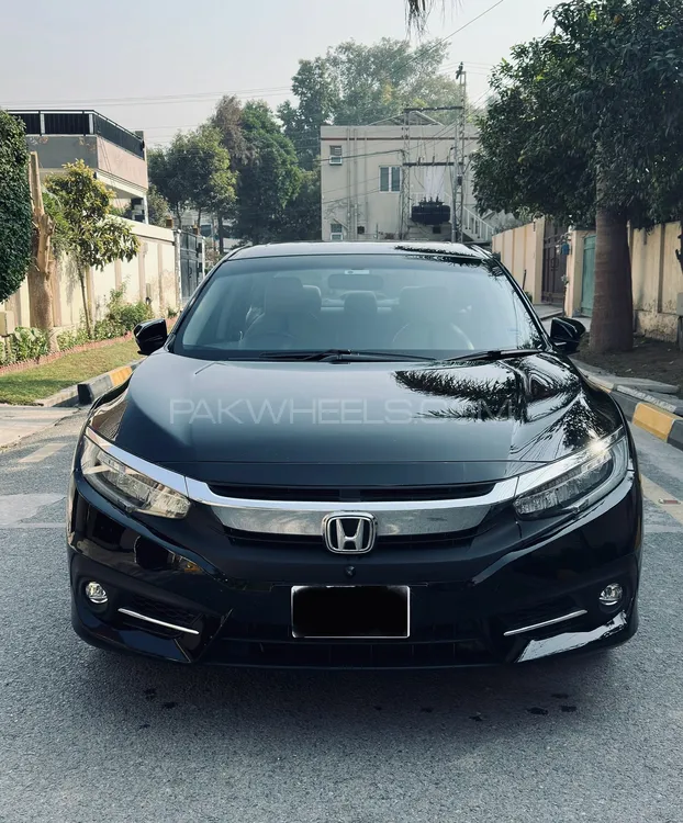Honda Civic 2021 for Sale in Peshawar Image-1