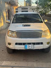 Toyota Hilux 4x4 Double Cab 3.0 L 2014 for Sale