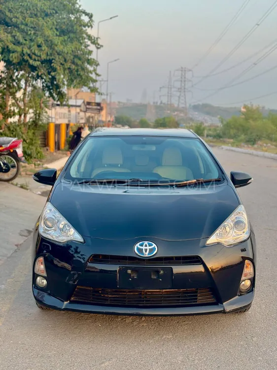 Toyota Aqua 2013 for Sale in Islamabad Image-1
