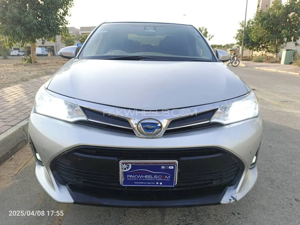 Toyota Corolla Axio 2017 for Sale in Karachi Image-1