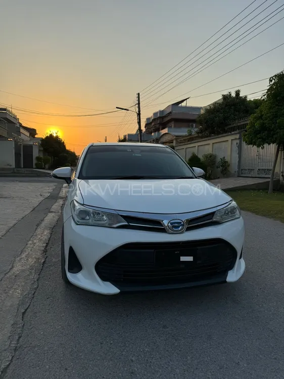 Toyota Corolla Fielder 2017 for Sale in Peshawar Image-1