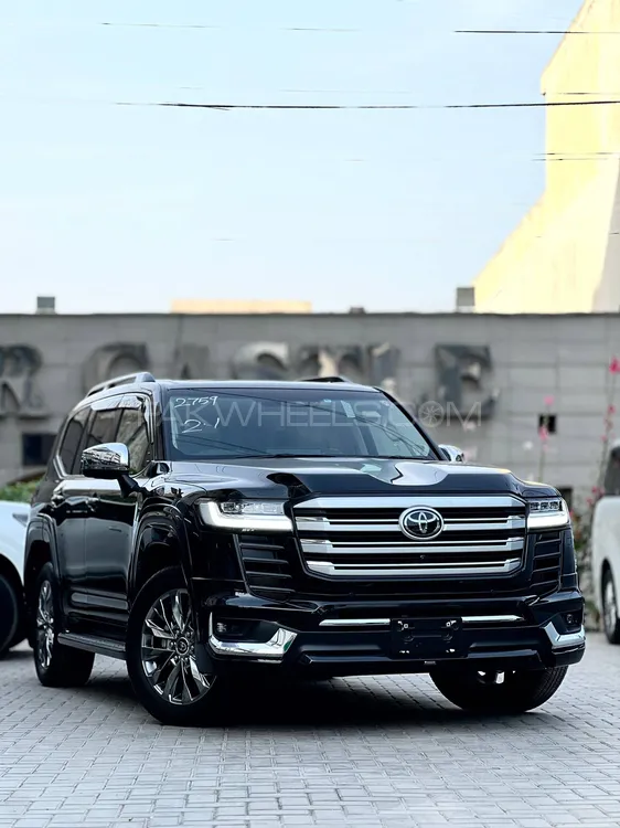 Toyota Land Cruiser 2023 for Sale in Lahore Image-1