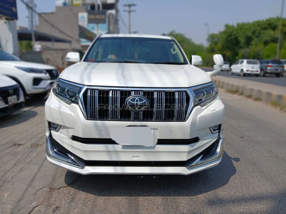 Toyota Prado 2018 for Sale in Lahore Image-1