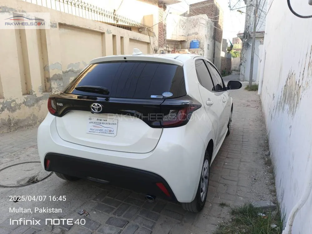 ٹویوٹا یارس ہیچ بیک 2021 for Sale in ملتان ٹویوٹا یارس ہیچ بیک 2021 for Sale in ملتان Image-5