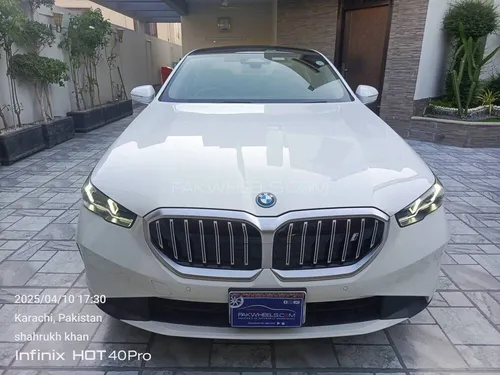 Slide bmw i5 edrive40 m sport 2024 119591594