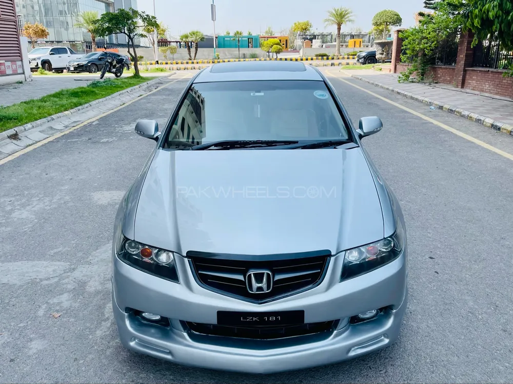 Honda Accord 2002 for Sale in Islamabad Image-1