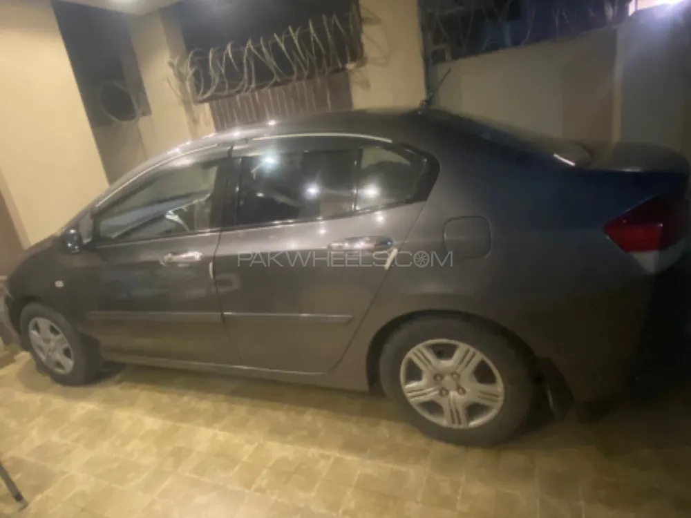 Honda City 2011 for Sale in Lahore Image-1