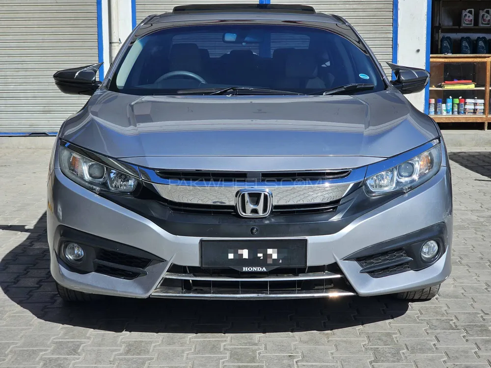 Honda Civic 2018 for Sale in Peshawar Image-1