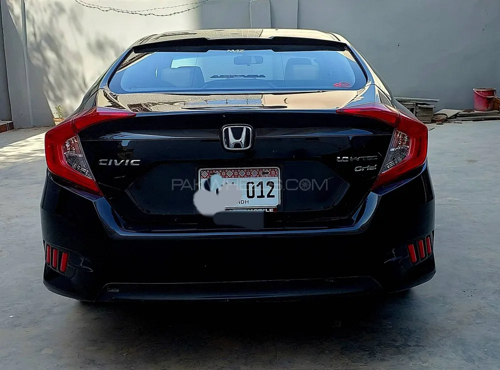 Honda Civic 2018 for Sale in Karachi Image-1