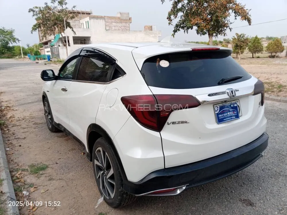 Honda Vezel 2016 for Sale in Islamabad Honda Vezel 2016 for Sale in Islamabad Image-5