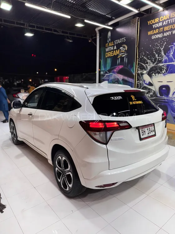 ہونڈا ویزِل 2015 for Sale in کراچی ہونڈا ویزِل 2015 for Sale in کراچی Image-5