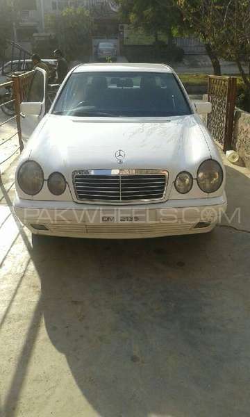 Mercedes Benz E Class 1996 for Sale in Islamabad Image-1