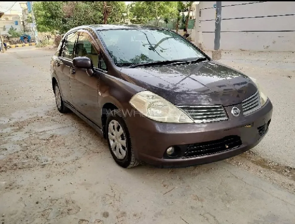 Nissan Tiida 2007 for Sale in Karachi Image-1