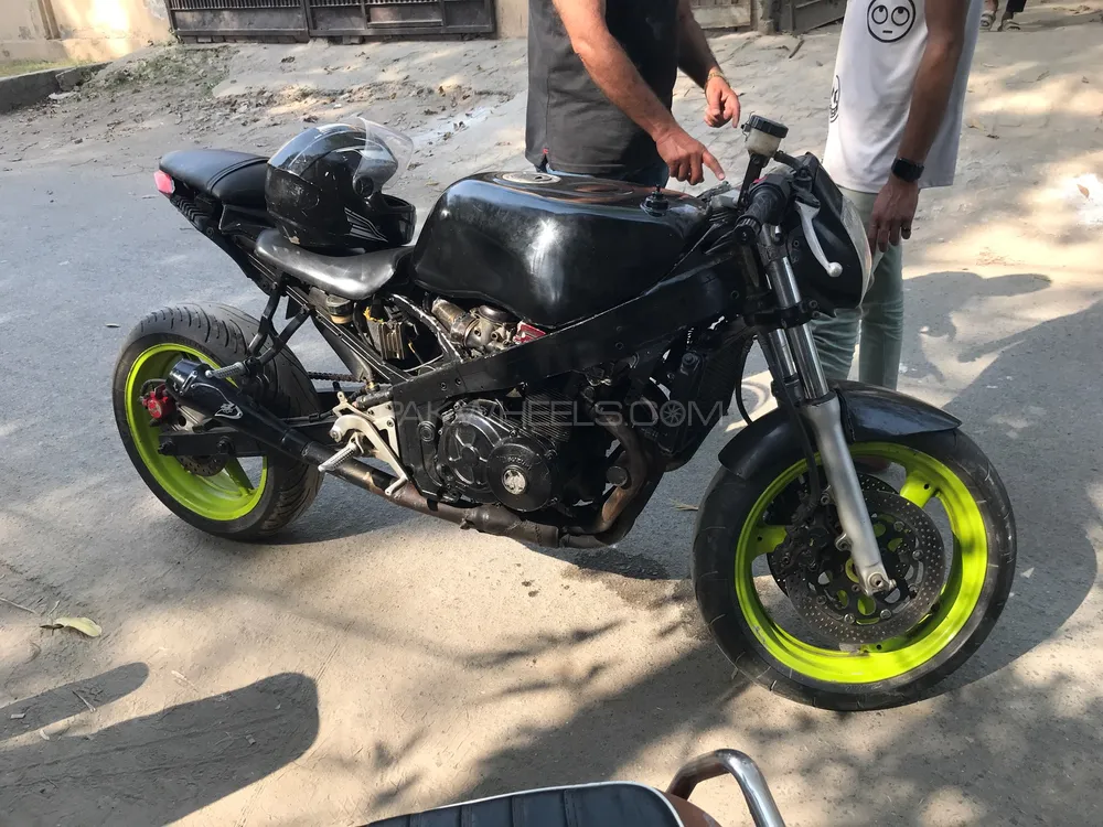Suzuki GSX-R400 1990 for Sale Image-1