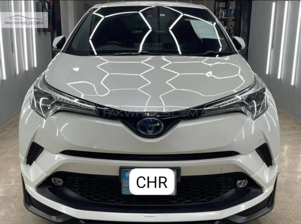 Toyota C-HR 2017 for Sale in Lahore Image-1
