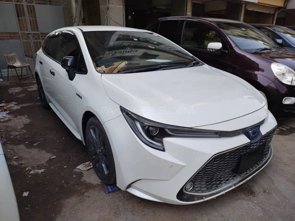 Toyota Corolla Touring 2020 for Sale in Karachi Image-1