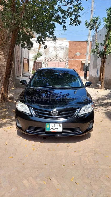 Toyota Corolla 2013 for Sale in Faisalabad Image-1