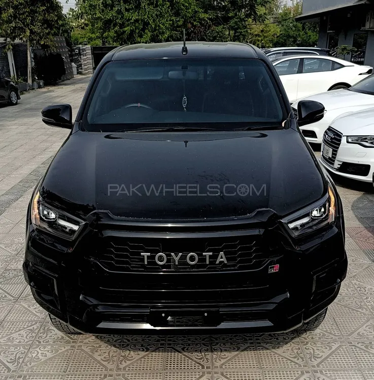Toyota Hilux 2024 for Sale in Islamabad Image-1