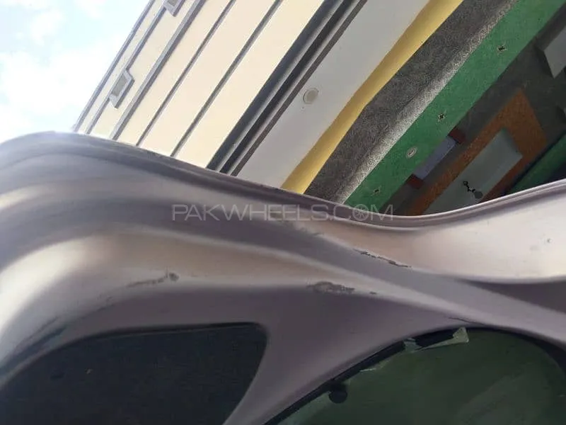 Toyota Vitz 2000 for Sale in Mardan Image-1