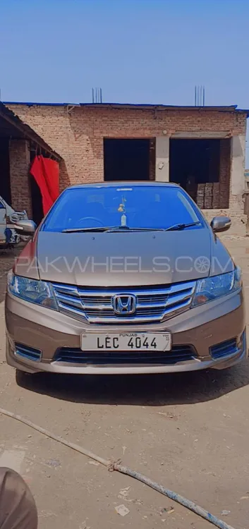Honda City 2015 for Sale in Lahore Image-1