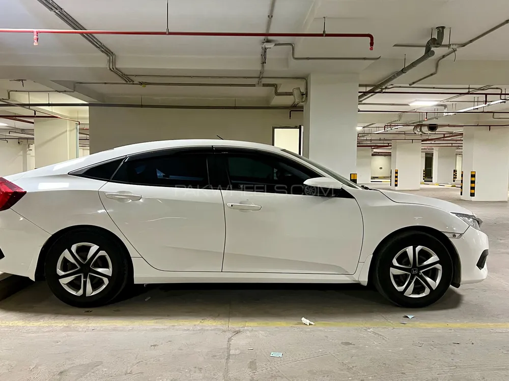 Honda Civic 2017 for Sale in Karachi Image-1