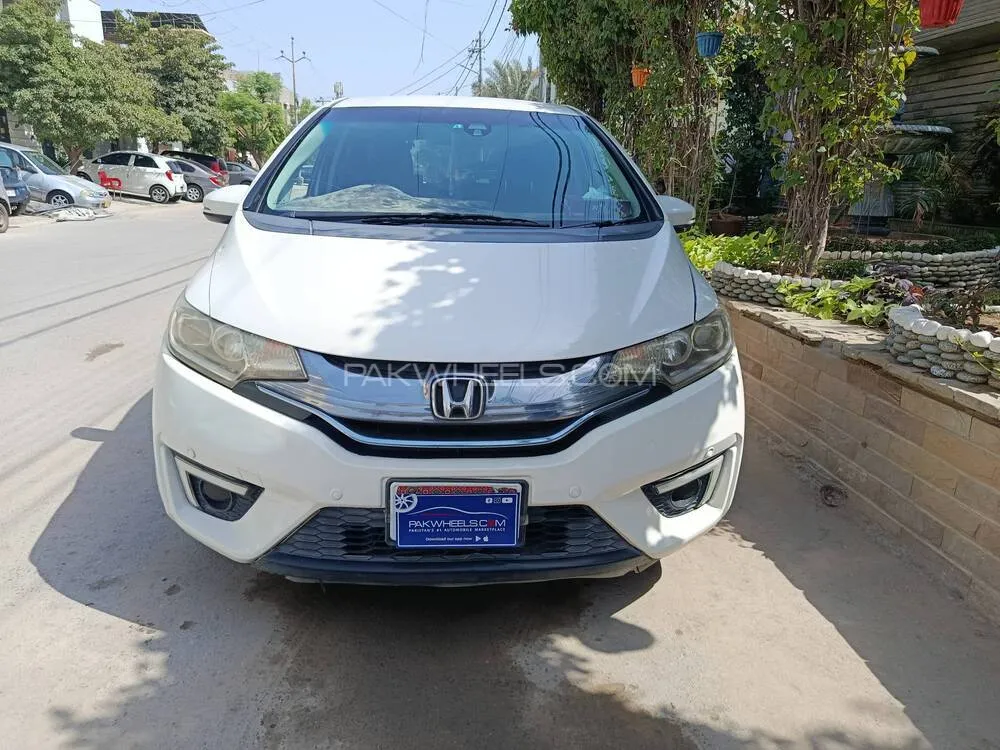Honda Fit 2014 for Sale in Karachi Image-1