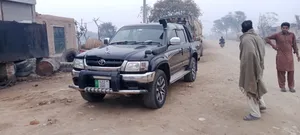 Toyota Hilux Double Cab 2002 for Sale