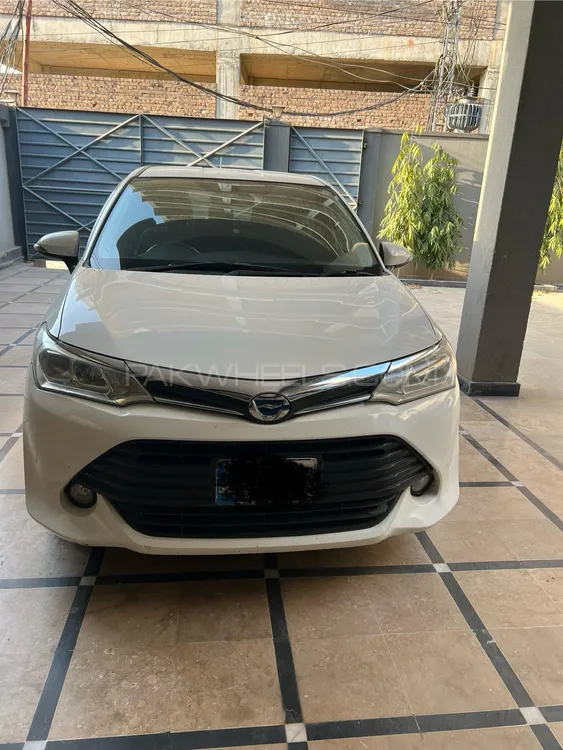 Toyota Corolla Fielder 2015 for Sale in Peshawar Image-1