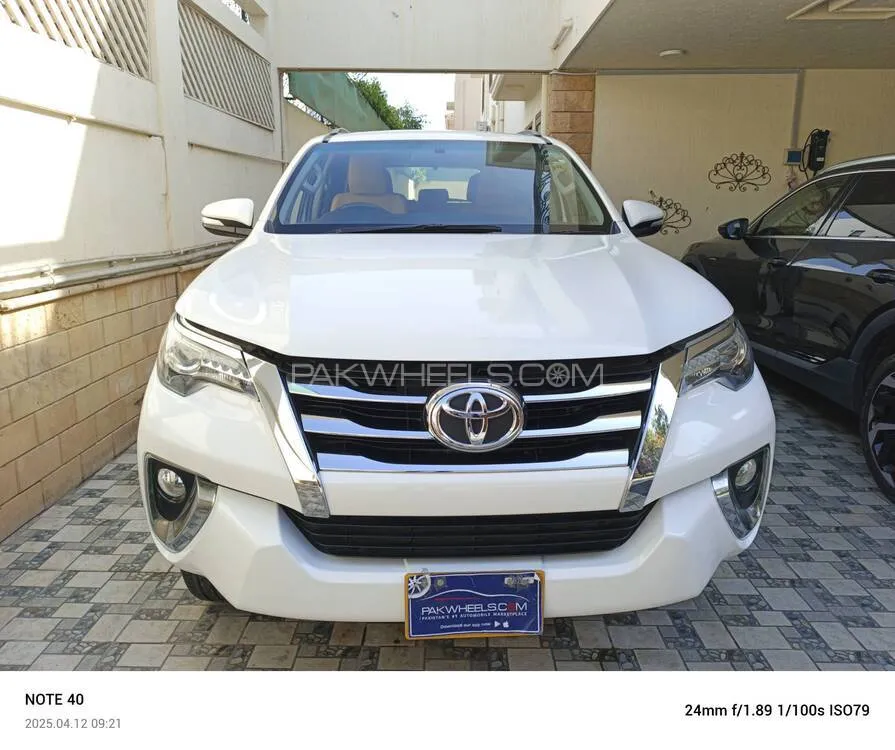Toyota Fortuner 2017 for Sale in Karachi Image-1