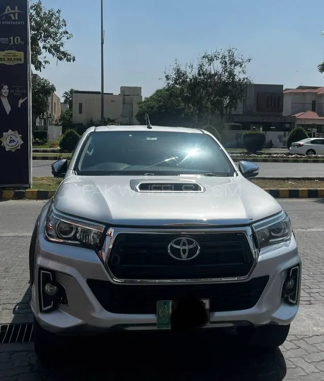 Toyota Hilux 2017 for Sale in Lahore Image-1