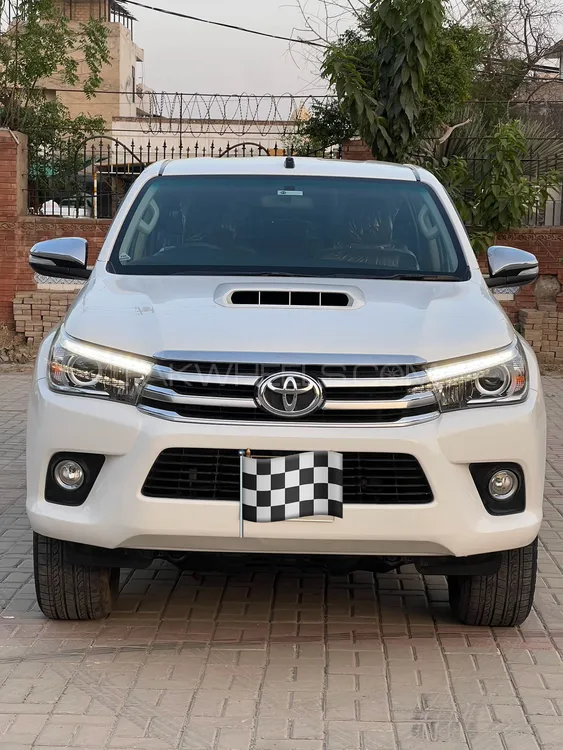 Toyota Hilux 2017 for Sale in Sargodha Image-1