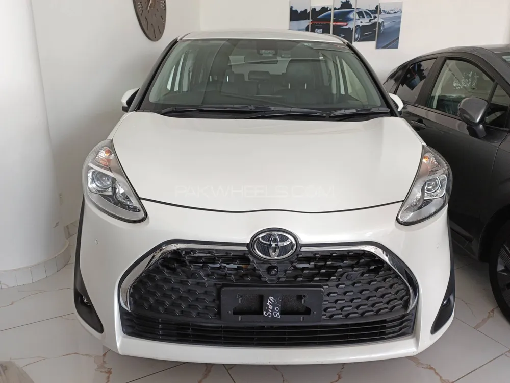 Toyota Sienta 2019 for Sale in Islamabad Image-1