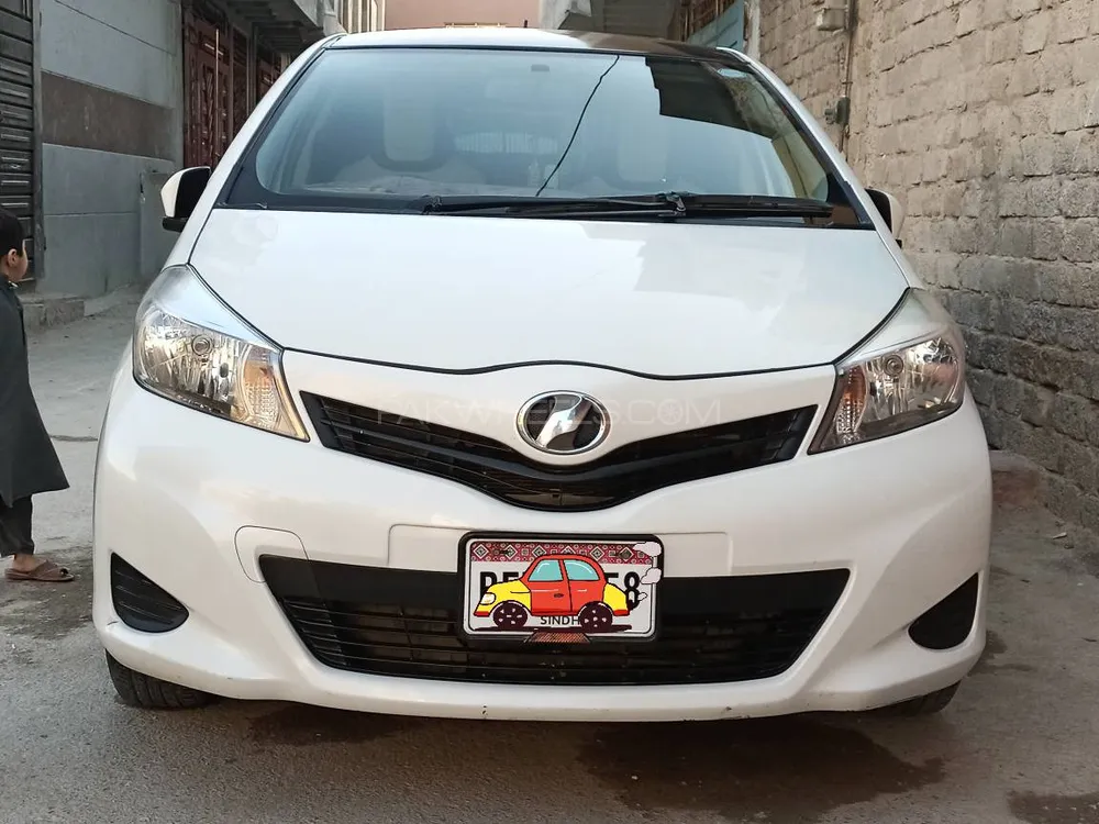 Toyota Vitz 2013 for Sale in Quetta Image-1