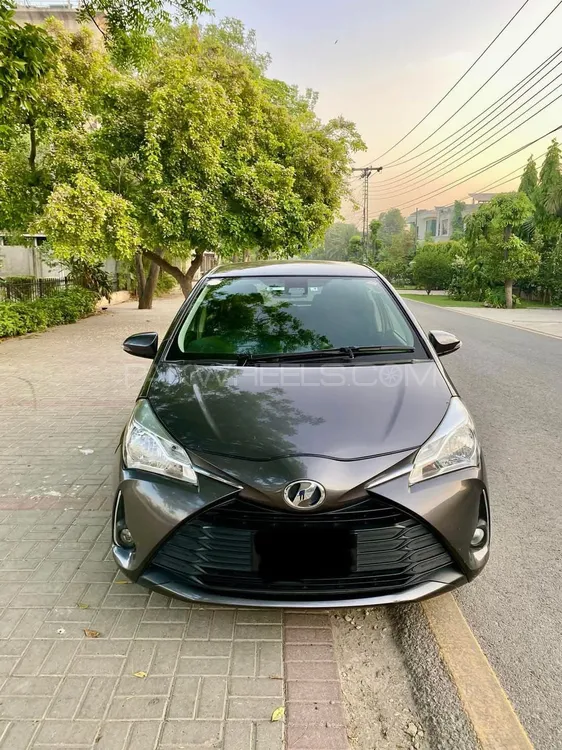 Toyota Vitz 2018 for Sale in Karachi Image-1