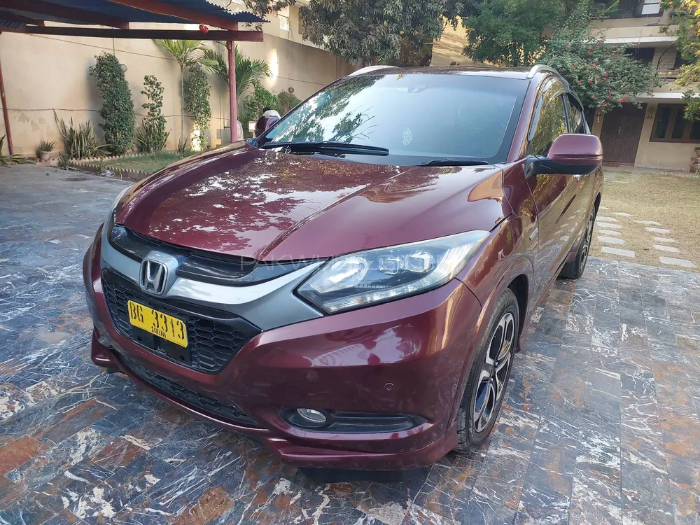 Honda Vezel 2015 for Sale in Karachi Image-1